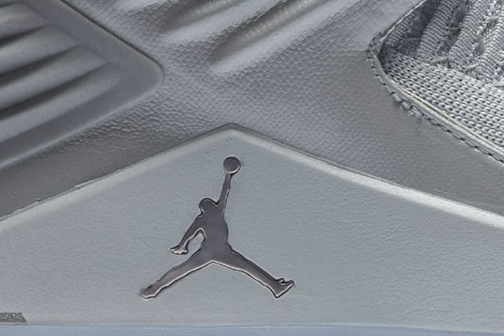 Air Jordan XXXII logo